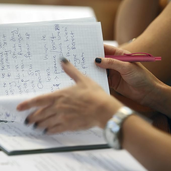 Deegtran 200 Pack Burgundy Red Barrel Click Pens, No Bleed Wholesale Retractable Ballpoint, Medium Point 1.0MM Black Ink, Smooth Writing