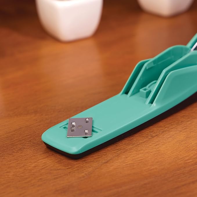 Swingline Stapler, 20 Sheet Capacity, 545 Desktop Stapler, Spring Green (S7054514)