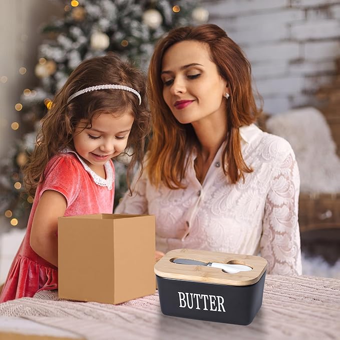 HOOMIL Ceramic Butter Dish with Lid - 650ml Large Capacity Airtight Butter Keeper Container Includes Butter Knife, Durable Stoneware Countertop Storage - Black